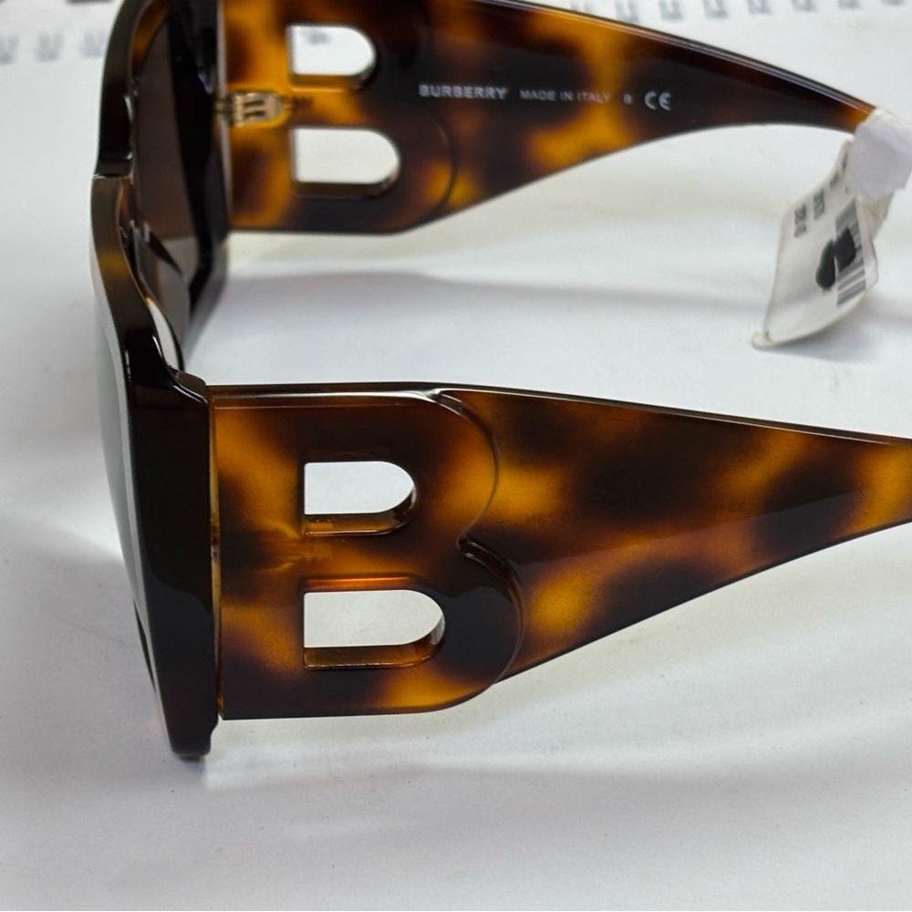 New Burberry B4312 3316/73 Light Havana Square Sunglasses - Picture 12 of 12